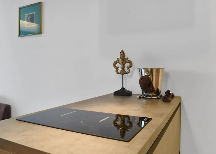 Lax Designer, Oasis Skyline Views, Parking * Bucharest