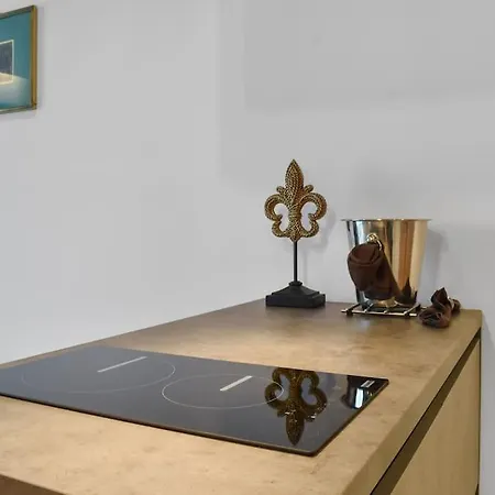 Lax Designer, Oasis Skyline Views, Parking * Bucharest