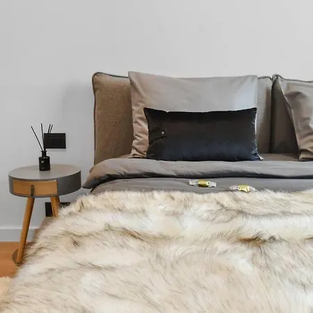 Apartment Lax Designer, Oasis Skyline Views, Parking